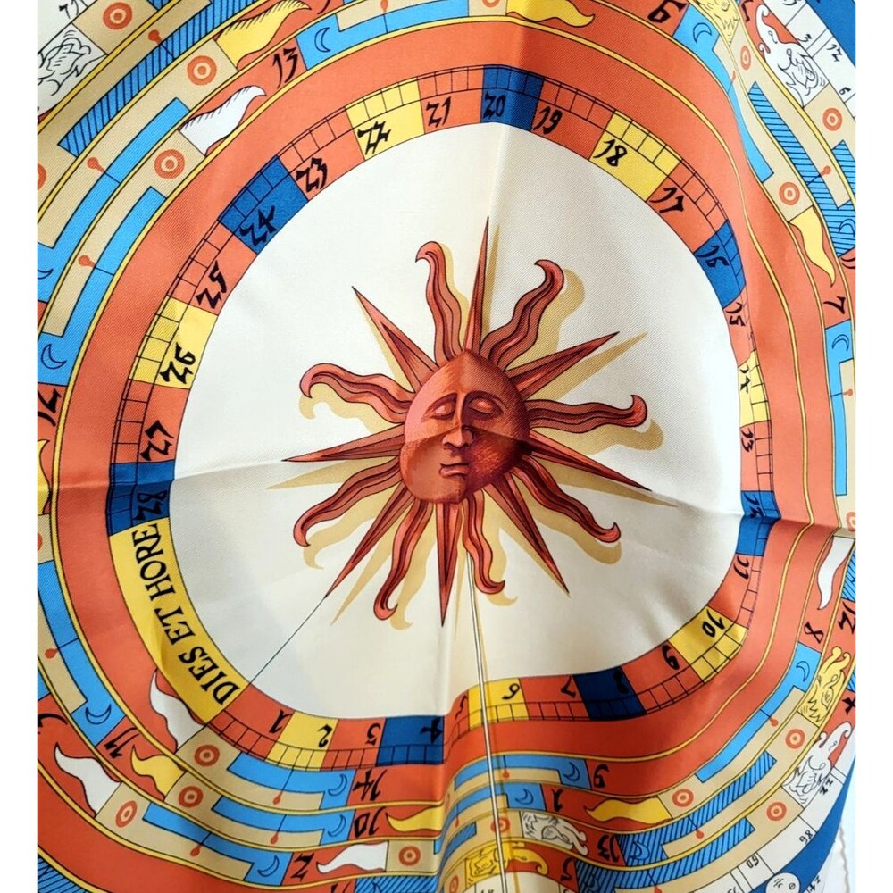 RARE VINTAGE HERMES Silk Scarf "Dies et Hore" Astrologie Classic Care' 90 Mint - Picture 2 of 16